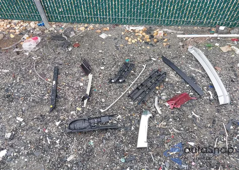 2014 Subaru Outback 2.5I Premium z USA, uszkodzony, nr VIN 4S4BRCCCXE1234553